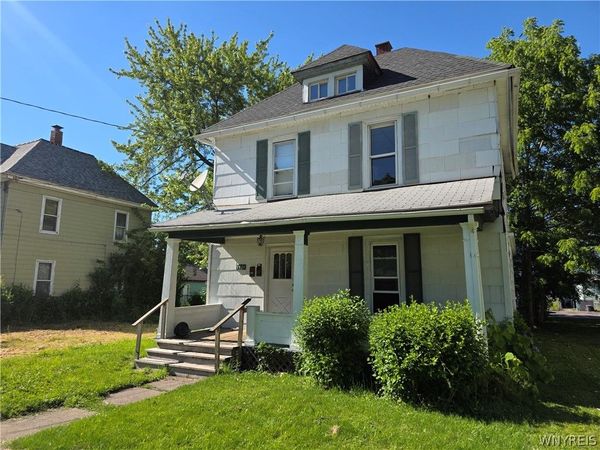 2430 Cudaback Avenue , Niagara Falls, NY 14303