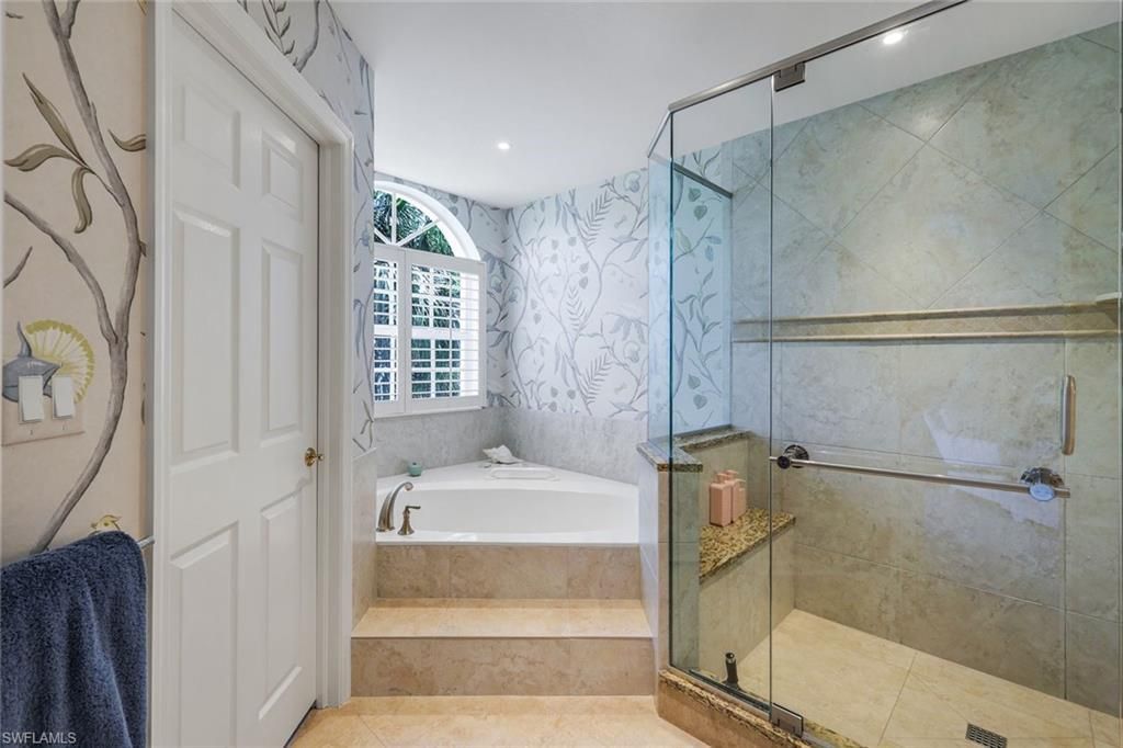 8440 Abbington Cir, Unit D25, Naples, FL 34108 Photo