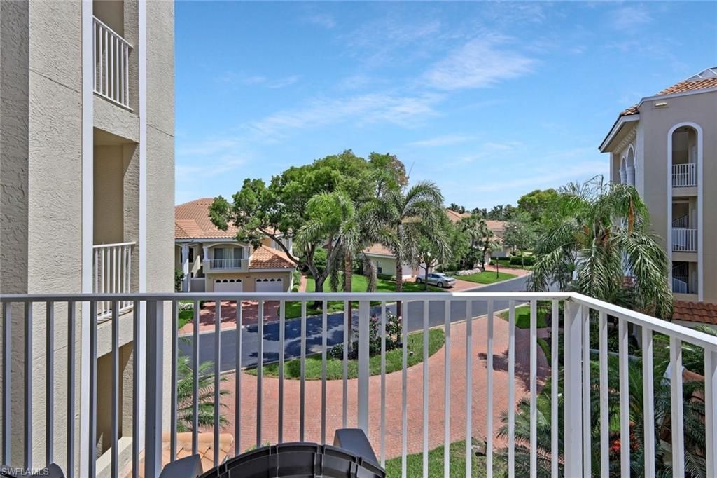 8440 Abbington Cir, Unit D25, Naples, FL 34108 Photo