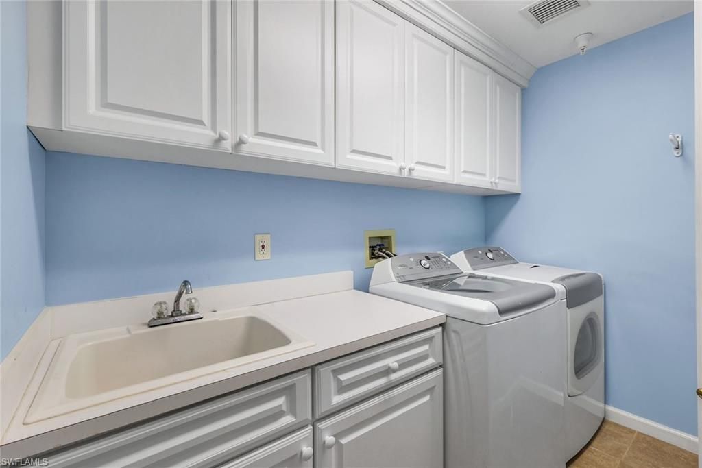 8440 Abbington Cir, Unit D25, Naples, FL 34108 Photo