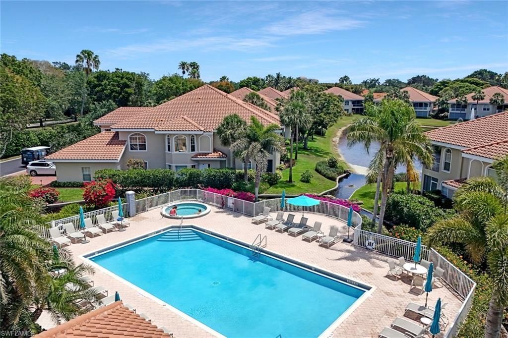 8440 Abbington Cir, Unit D25, Naples, FL 34108 Photo