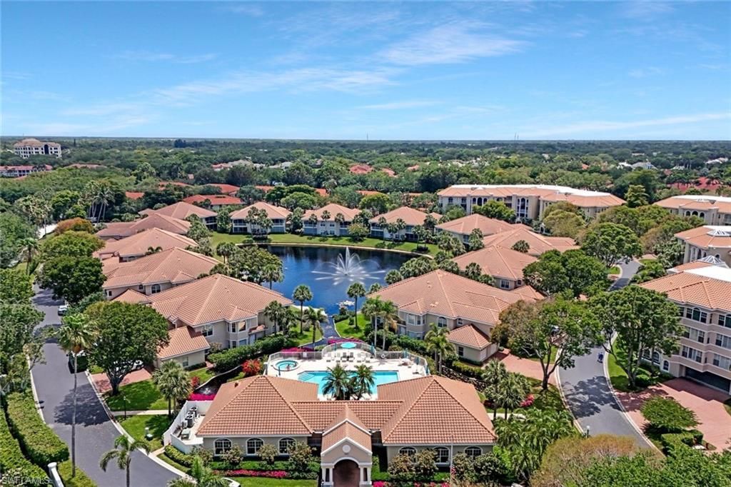 8440 Abbington Cir, Unit D25, Naples, FL 34108 Photo