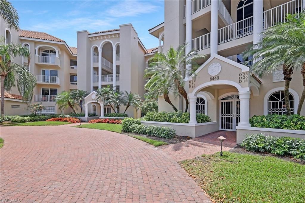 8440 Abbington Cir, Unit D25, Naples, FL 34108 Photo