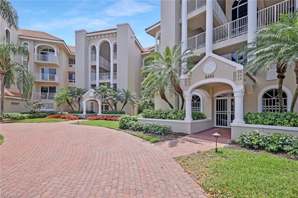8440 Abbington Cir, Unit D25, Naples, FL 34108 Photo