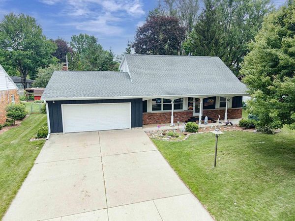 430 FAIRVIEW WAY, Shawano, WI 54166