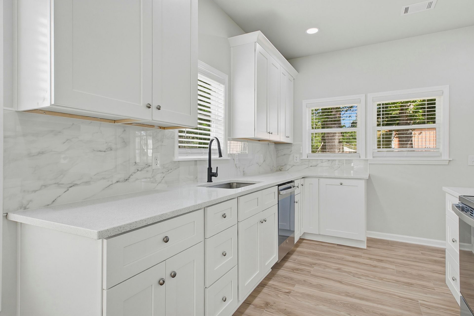 4707 Boundary Street Photo 10