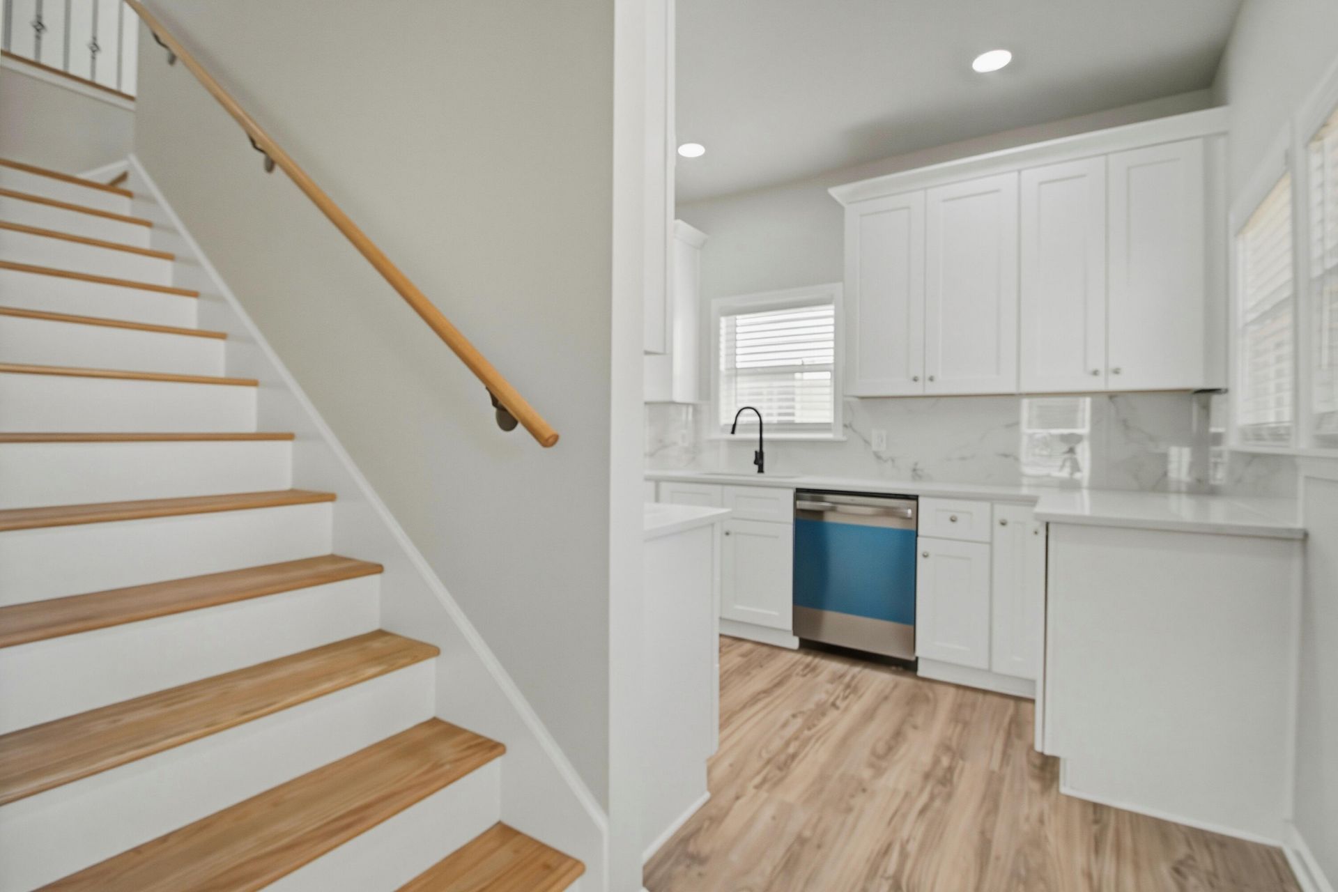 4707 Boundary Street Photo 17