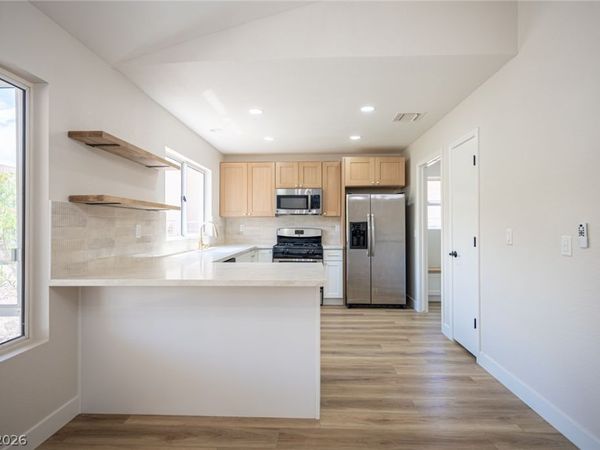 9009 Signal Terrace Drive, Las Vegas, NV 89134