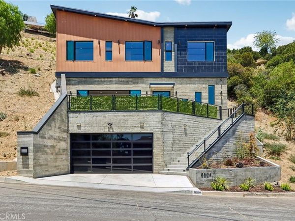 8504 Outland View Drive, Sun Valley, CA 91352