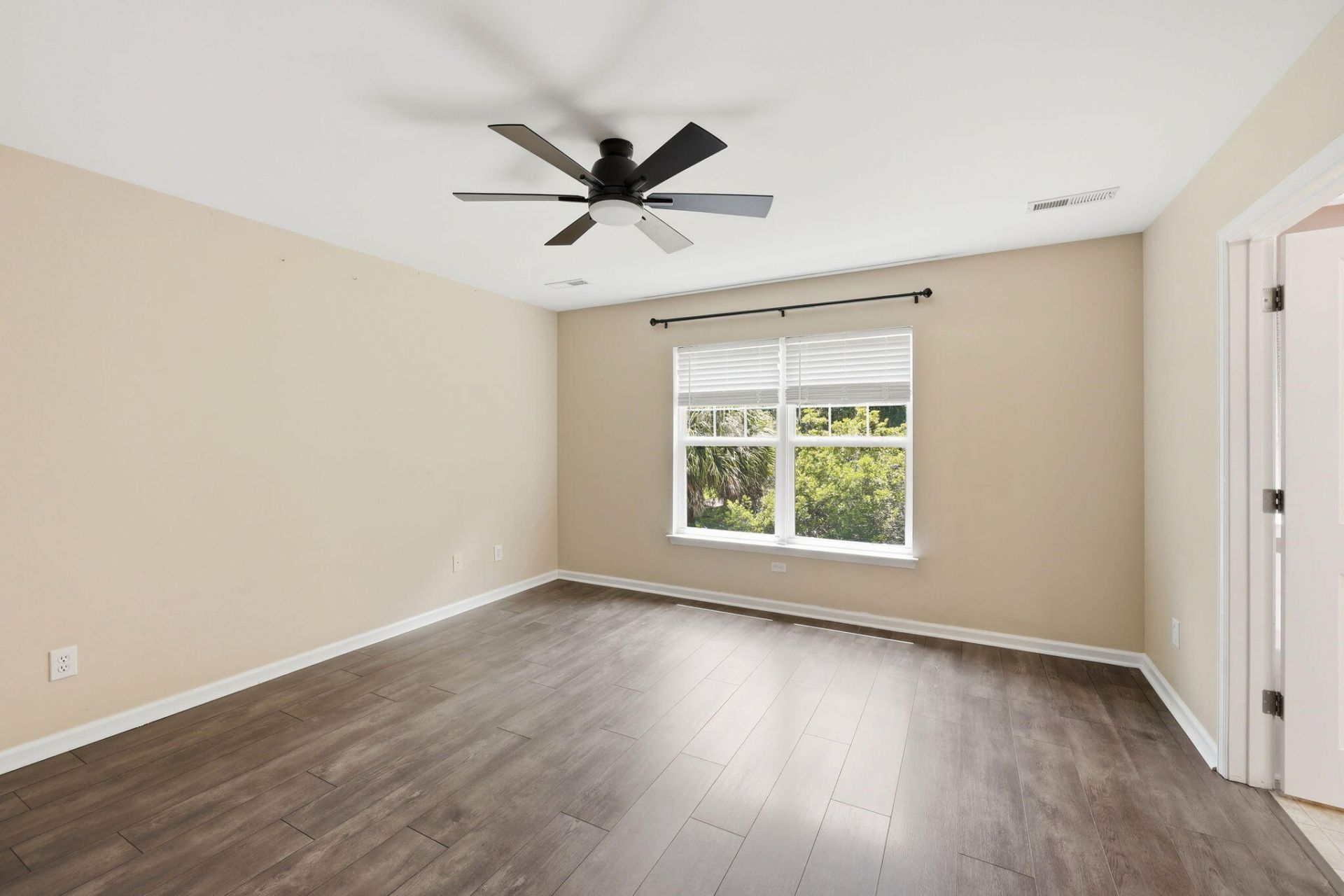 103 Angel Oaks Court Photo 18
