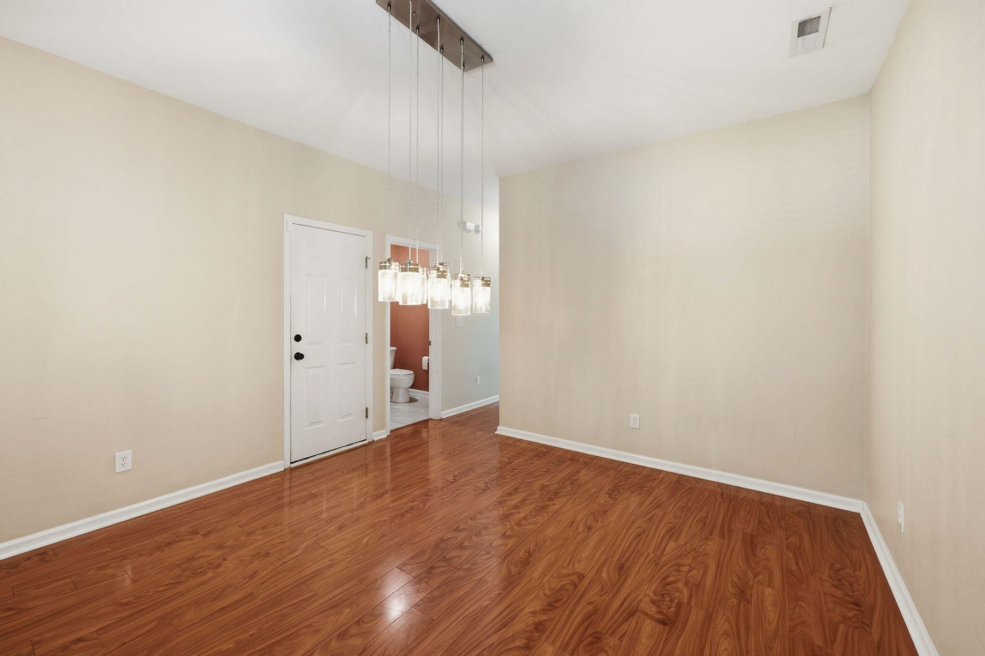 103 Angel Oaks Court Photo 5