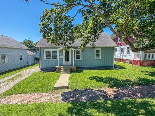 617 Edgar Avenue , Mattoon, IL 61938