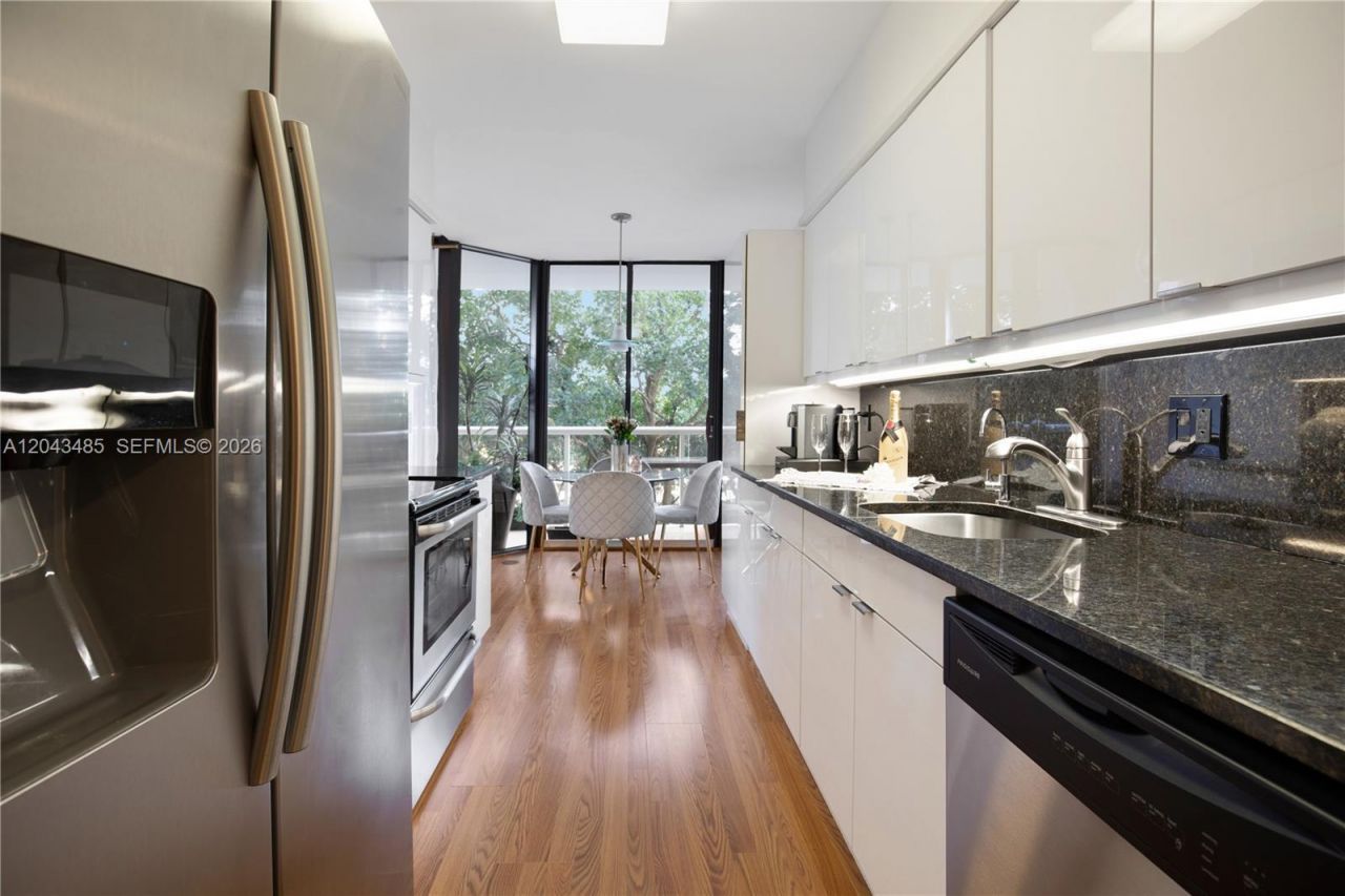 3640 Yacht Club Dr., Unit 304, Aventura, FL 33180 Photo