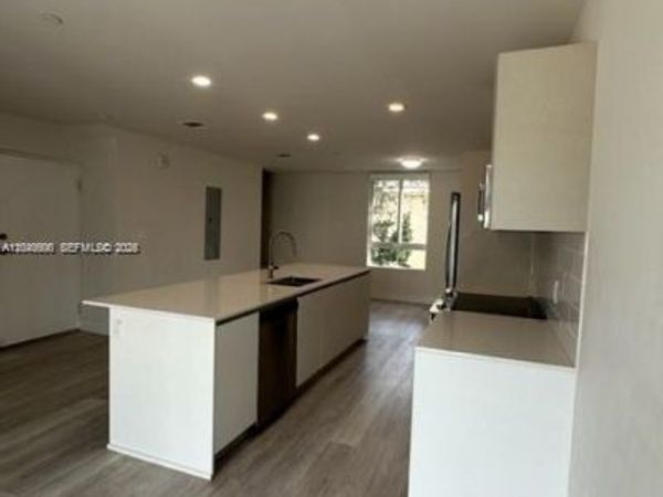 2561 NE 193rd St , Unit 1208, Miami, FL 33180