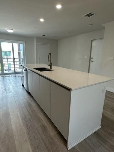 2561 NE 193rd St , Unit 1208, Miami, FL 33180 Photo