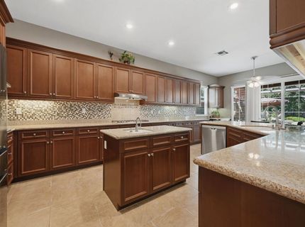 9425 Pinehurst Dr, Roseville, CA 95747 Photo