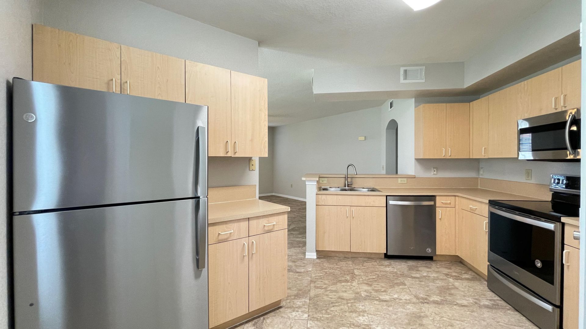 170 SW Peacock Boulevard, Unit 36-104, Port Saint Lucie, FL 34986 Photo