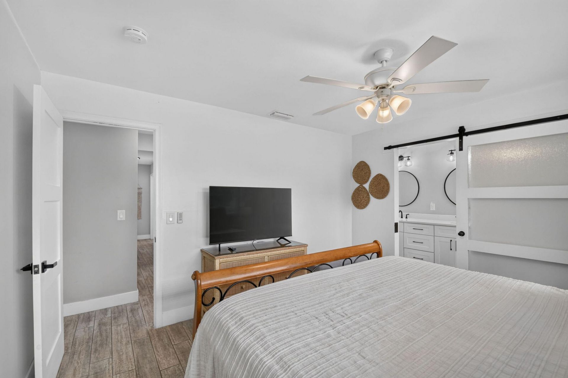 445 Palo Alto Drive, Palm Springs, FL 33461 Photo