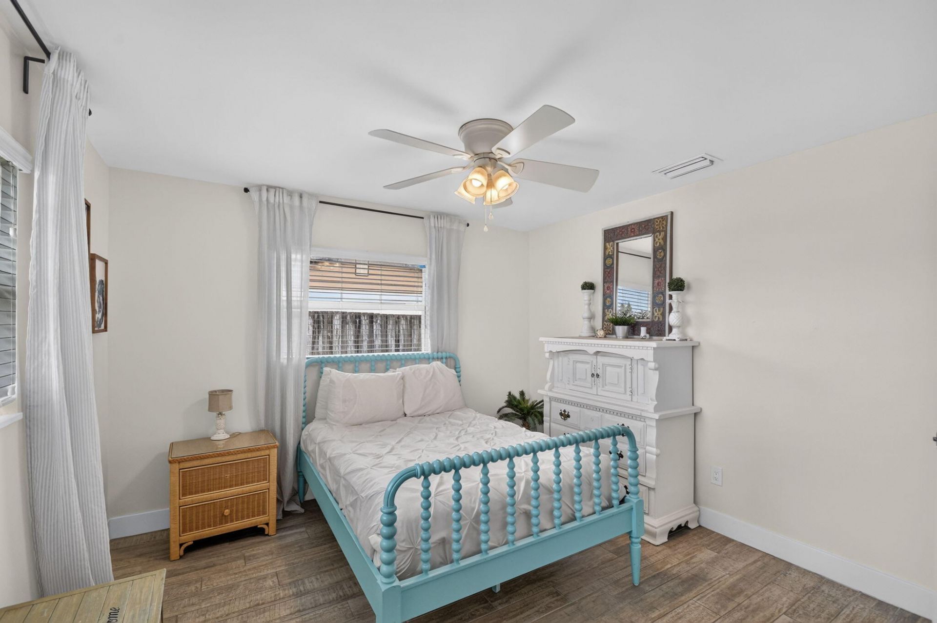 445 Palo Alto Drive, Palm Springs, FL 33461 Photo