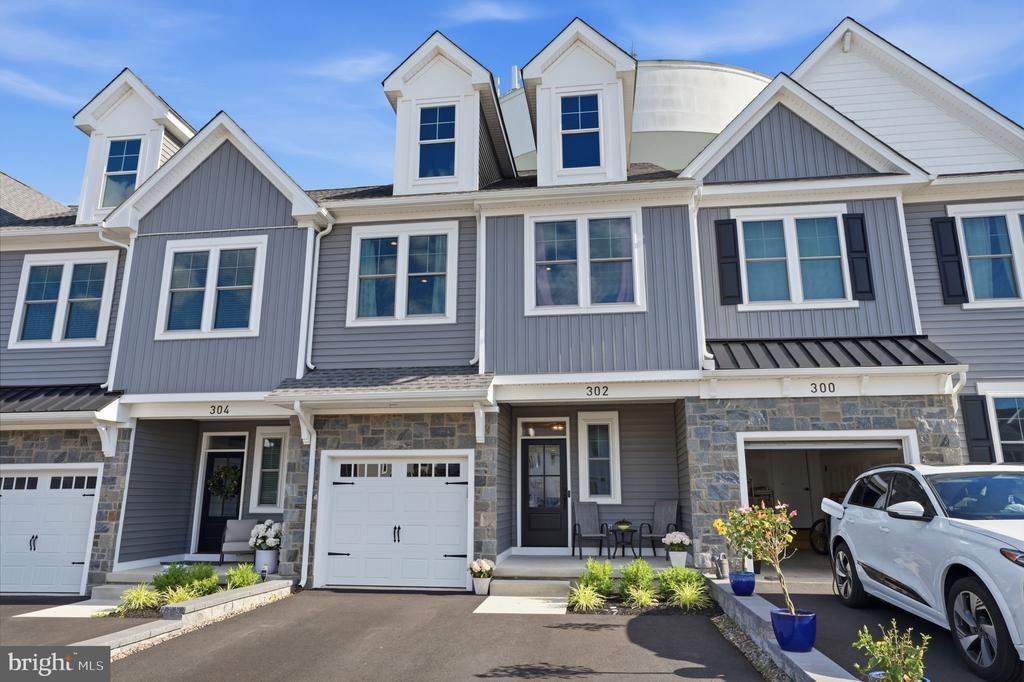 302 FOXTAIL LANE , CHALFONT, PA 18914