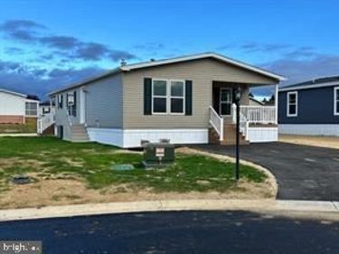 13 EVERGREEN ALY, PALMYRA, PA 17078