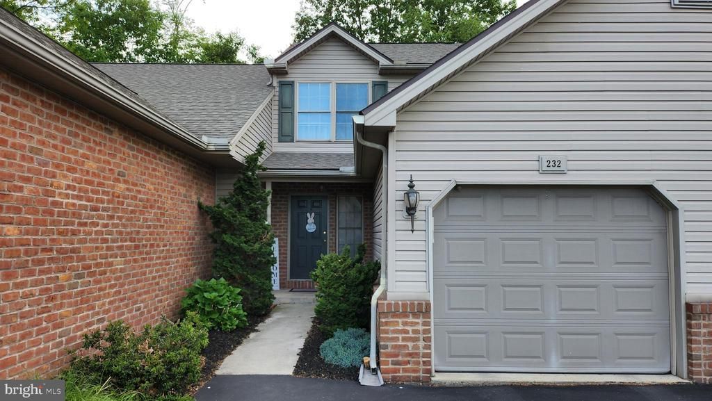 232 WHITETAIL TERRACE , MARYSVILLE, PA 17053
