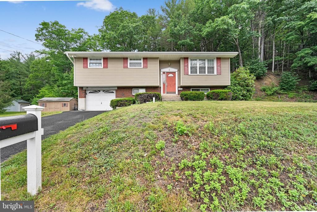 30 N VALLEY STREET , NEW PHILADELPHIA, PA 17959
