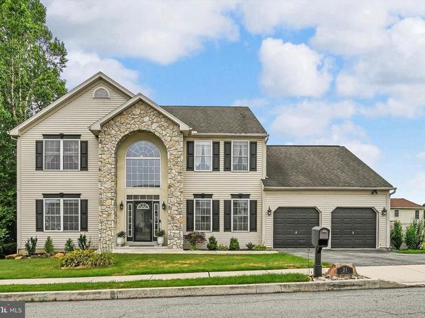 21 SHELLY DRIVE, SINKING SPRING, PA 19608