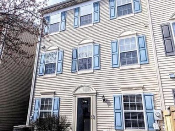 1009 ROBIN HILL TERRACE , FREDERICK, MD 21702