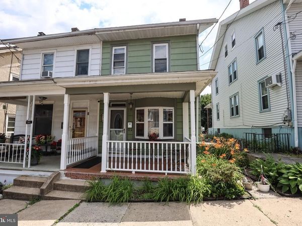 7 CHERRY STREET , PINE GROVE, PA 17963