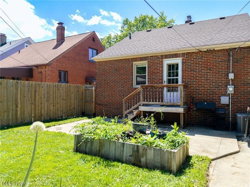 6145 Stanbury Road, Parma, OH 44129 Photo 6
