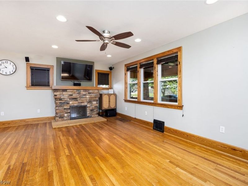 342 E Catawba Avenue, Akron, OH 44301 Photo 15