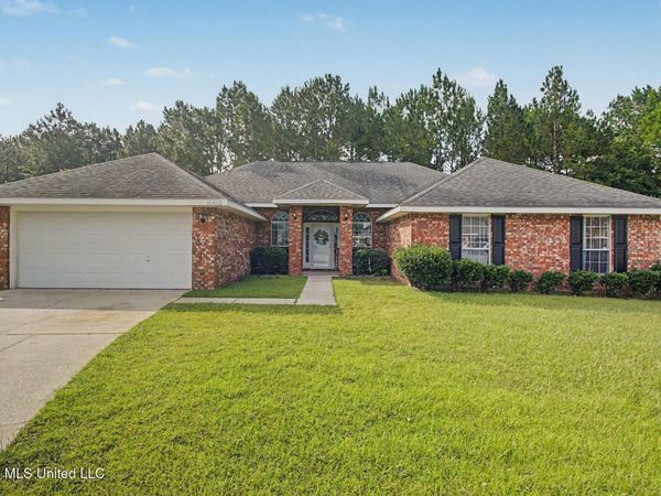 10600 Kentucky Cove, Vancleave, MS 39565