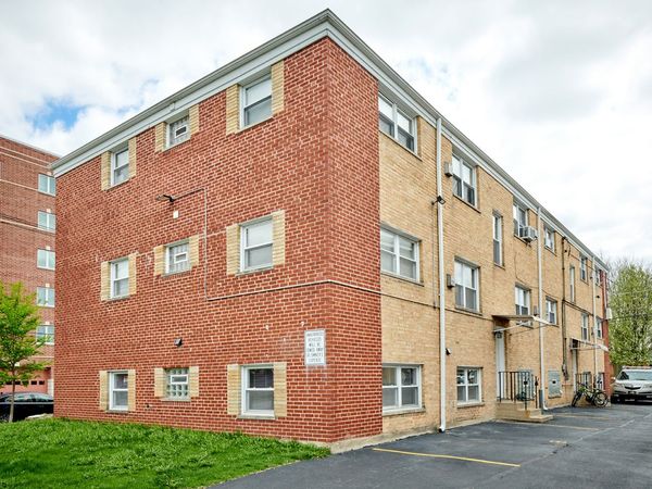 416 Laurel Avenue, Unit 1, Des Plaines, IL 60016