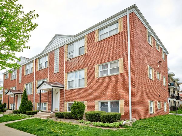 416 Laurel Avenue, Unit 1, Des Plaines, IL 60016