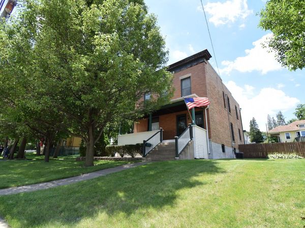 34 S La Fox Street, South Elgin, IL 60177
