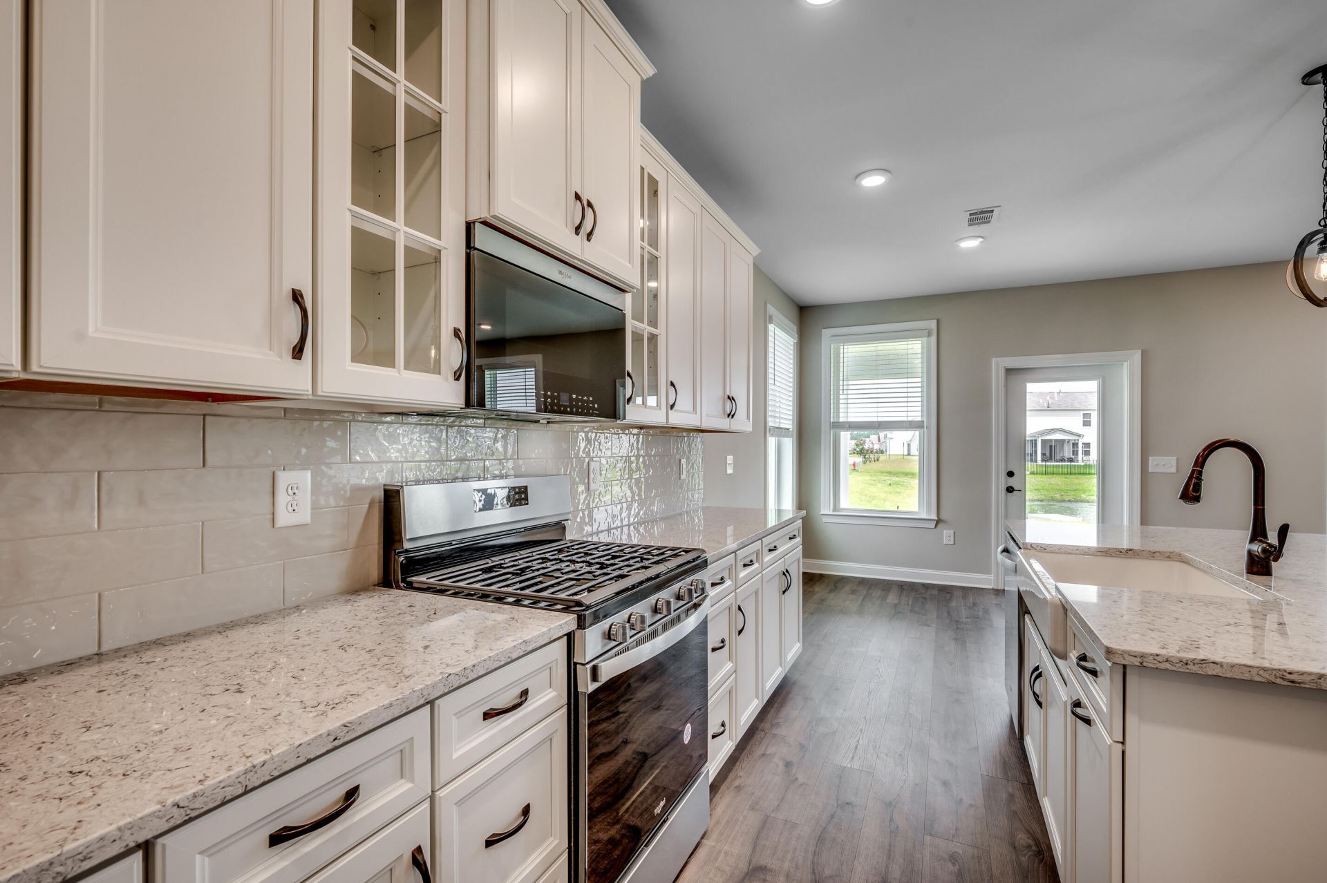 438 White Magnolia Street Photo 17