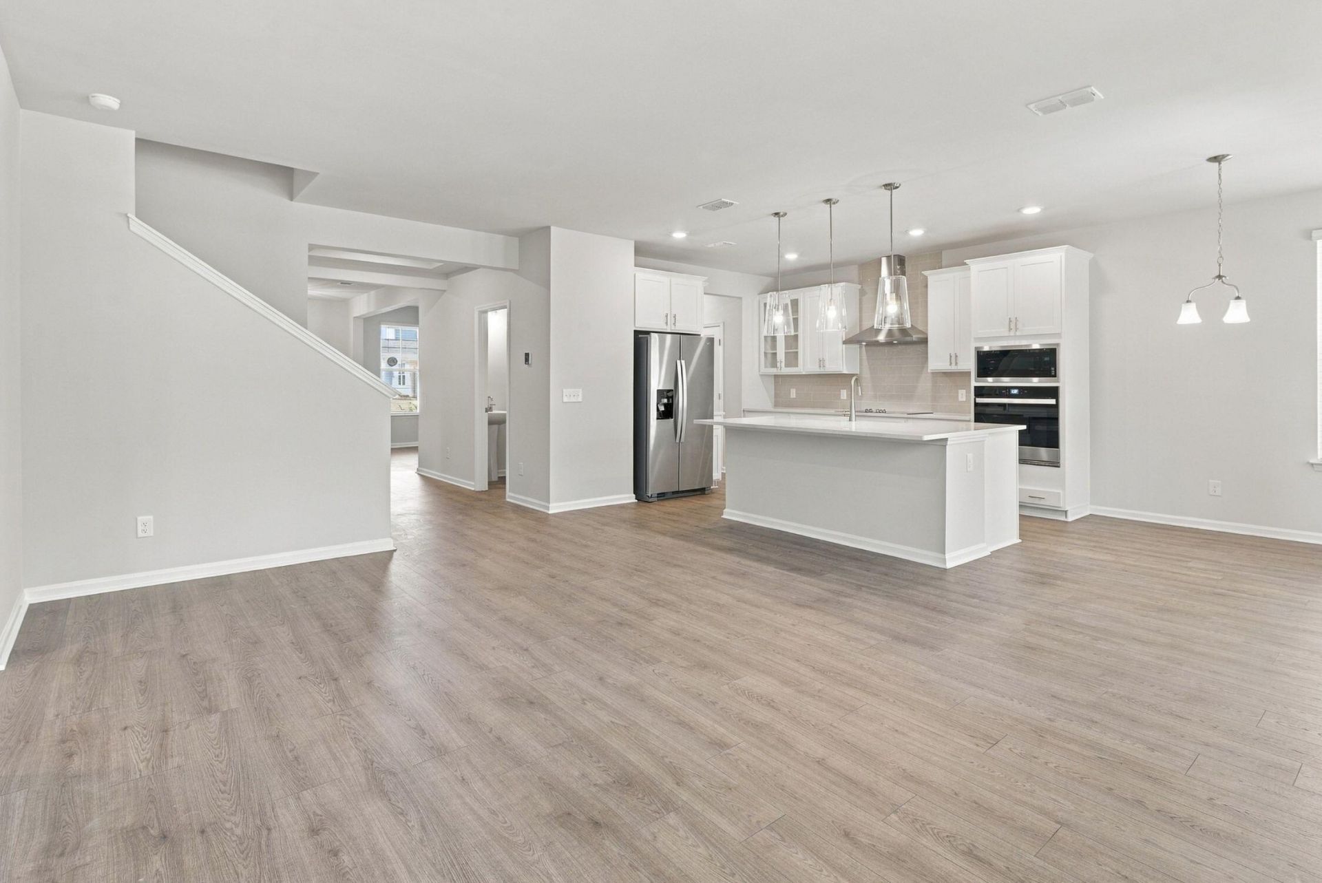 438 White Magnolia Street Photo 17