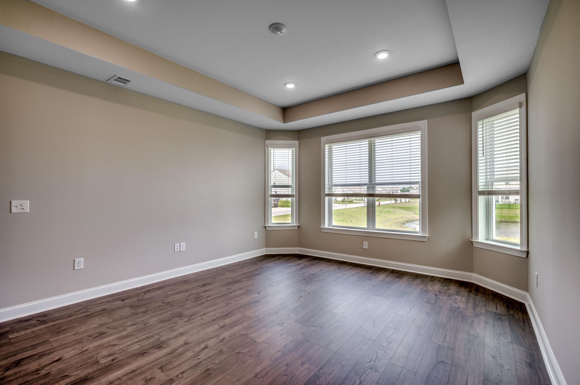 438 White Magnolia Street Photo 20