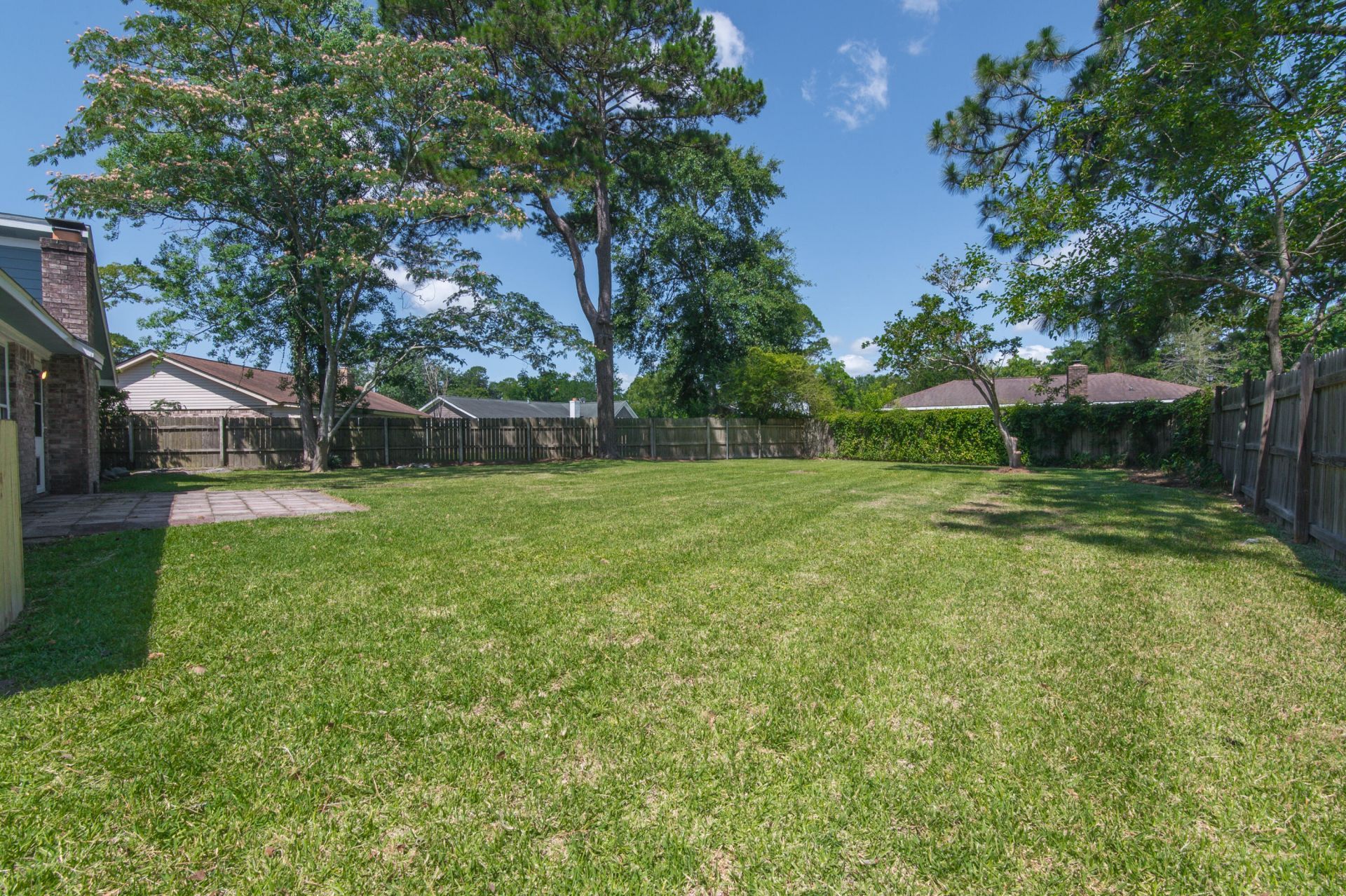 106 James Road Photo 17