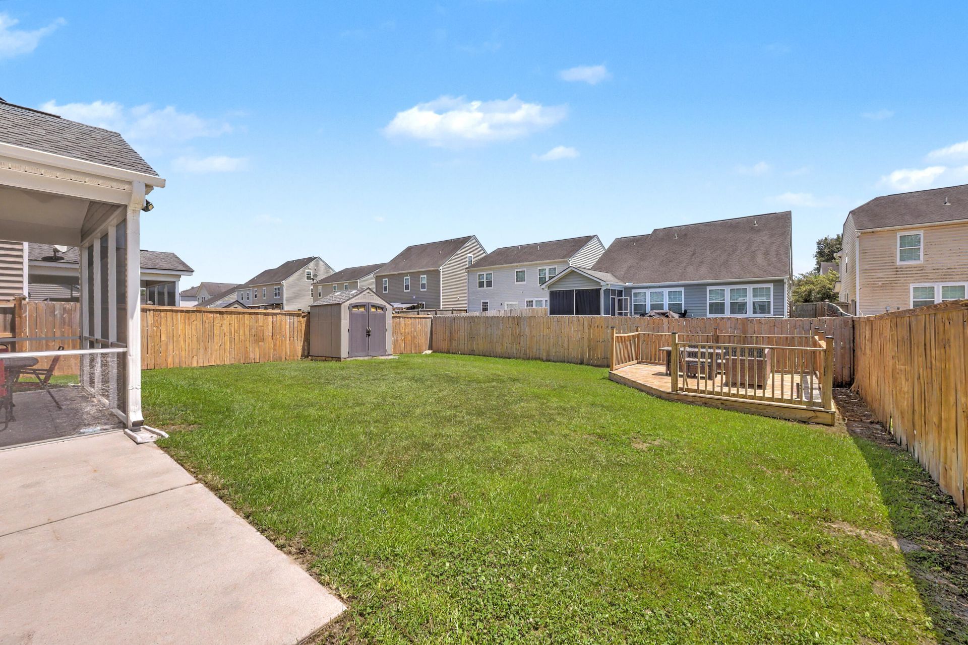 163 Emerald Isle Drive Photo 32