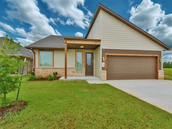 1813 Long Cove Avenue, Yukon, OK 73099