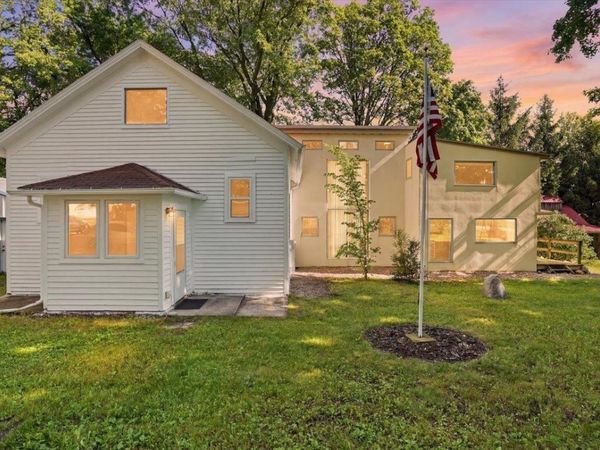 W3798 Highway 33, Cambria, WI 53923