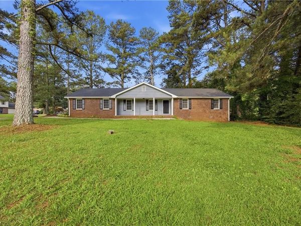 2409 Three Bars Drive , Snellville, GA 30078