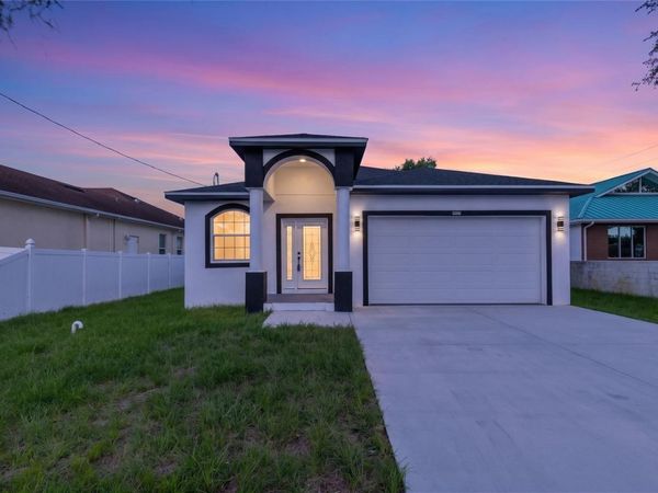 8314 N PADDOCK AVENUE , TAMPA, FL 33614