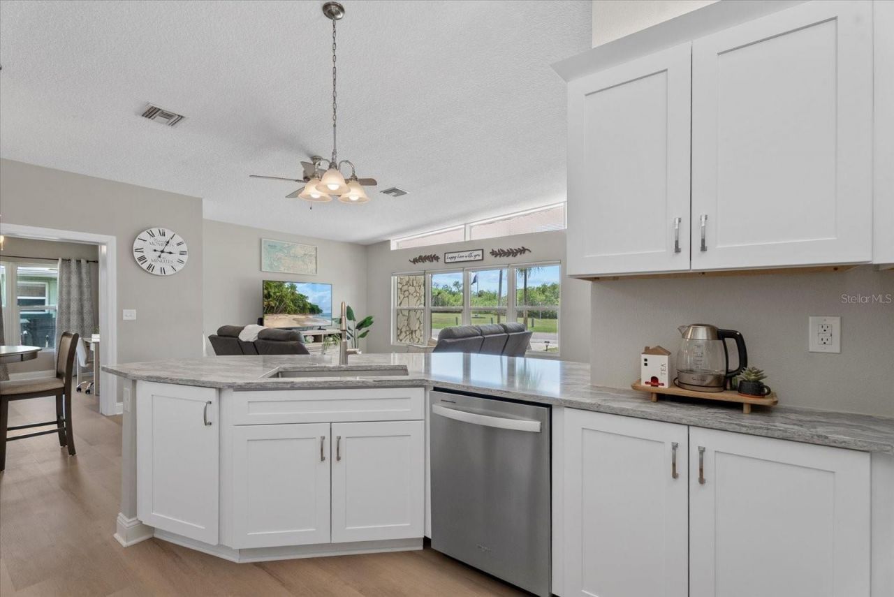 512 Palm Avenue , Ellenton, FL 34222 Photo