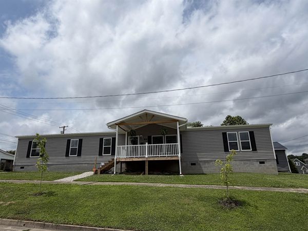 719 Mulberry Street, Ironton, OH 45638