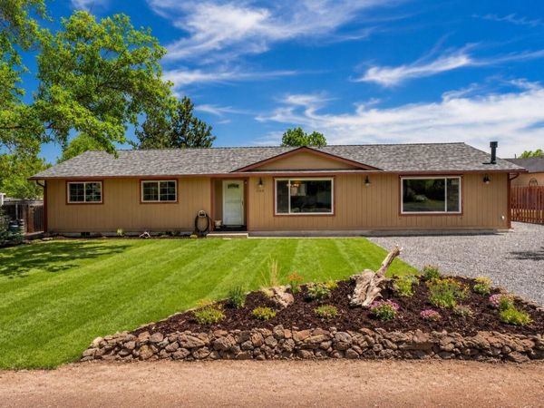 2108 NW 13th Street, Redmond, OR 97756