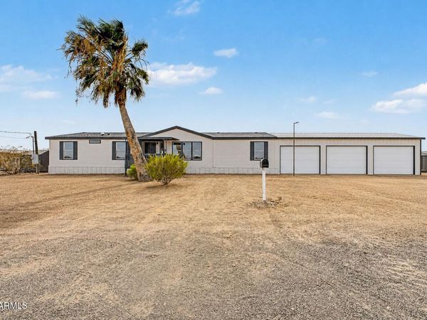 1480 S CHAPARRAL Road, Apache Junction, AZ 85119