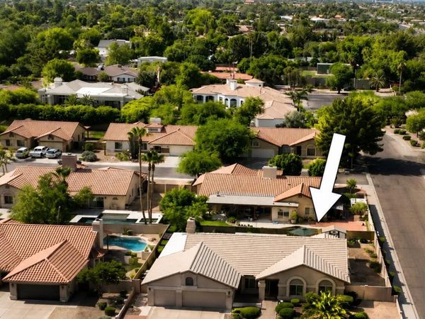 911 E SECRETARIAT Drive, Tempe, AZ 85284